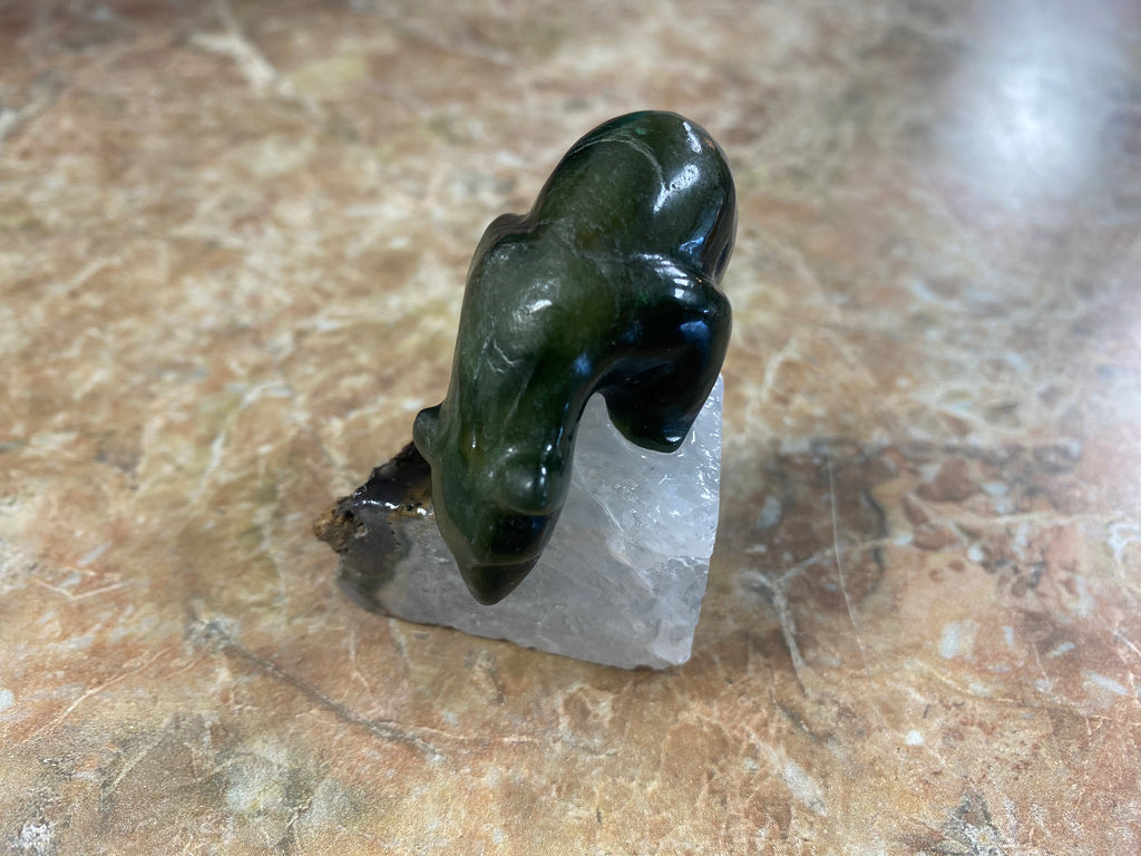 Droopy Jade Bear on Agate without/with a Rhodonite Fish