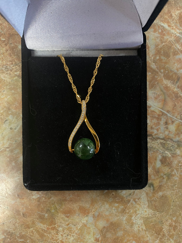 Jade Bead Fidget Pendant