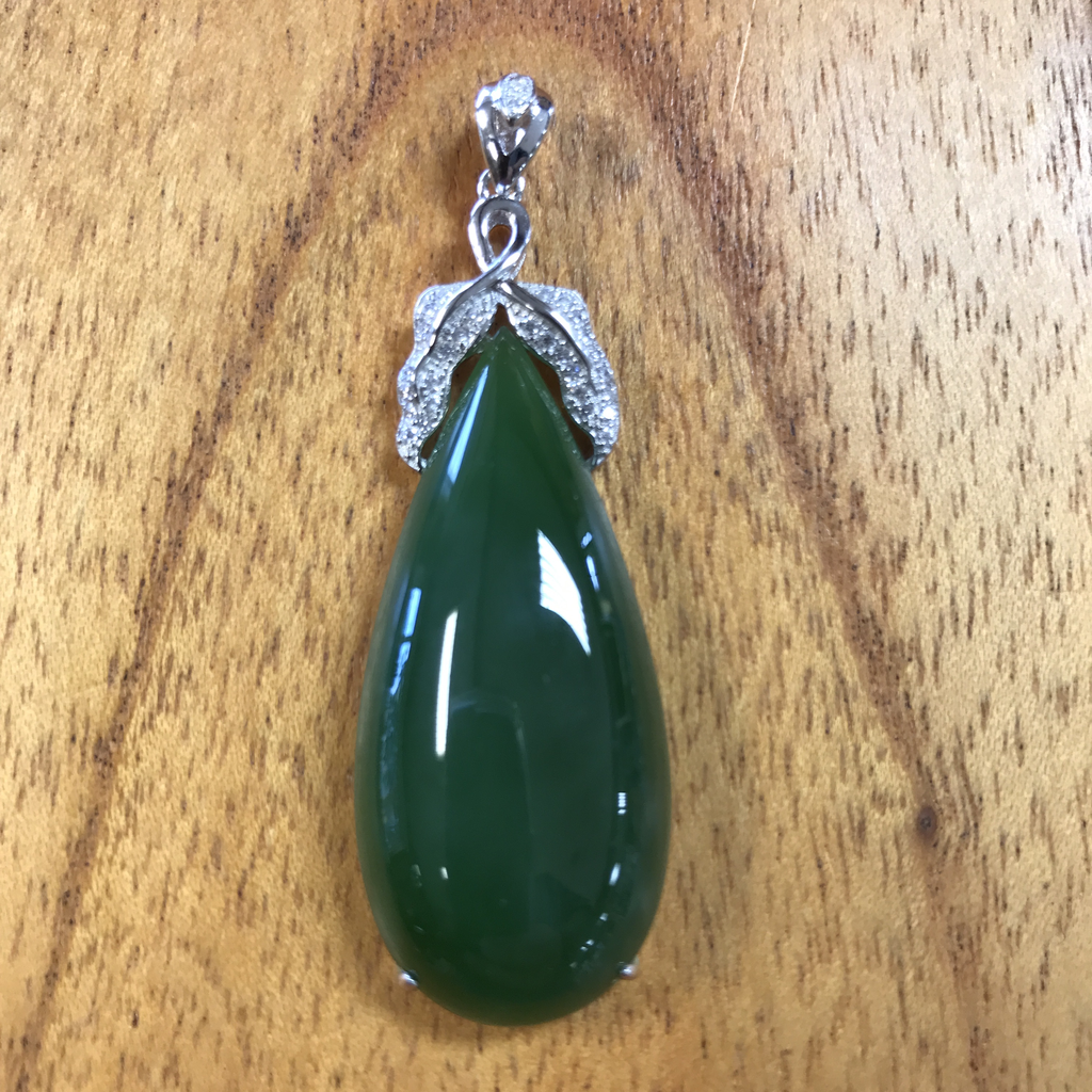 HIGH GRADE JADE TEARDROP PENDANT