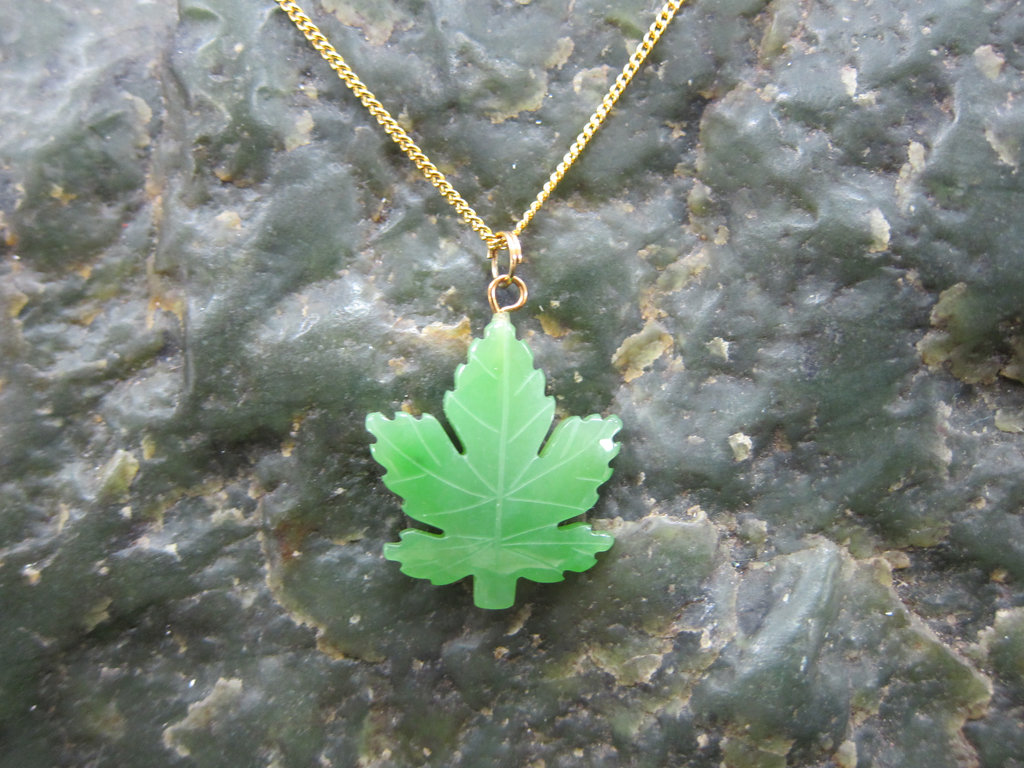 Canadian Jade Leaf Pendant Gift Box