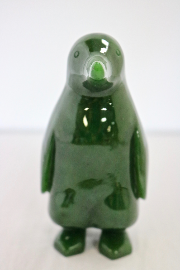 Jade penguin, 4"
