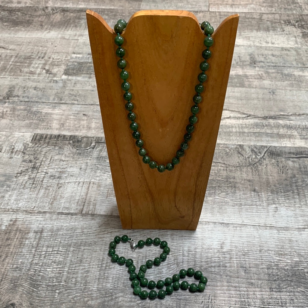 Jade beaded necklace, 10mm beads
