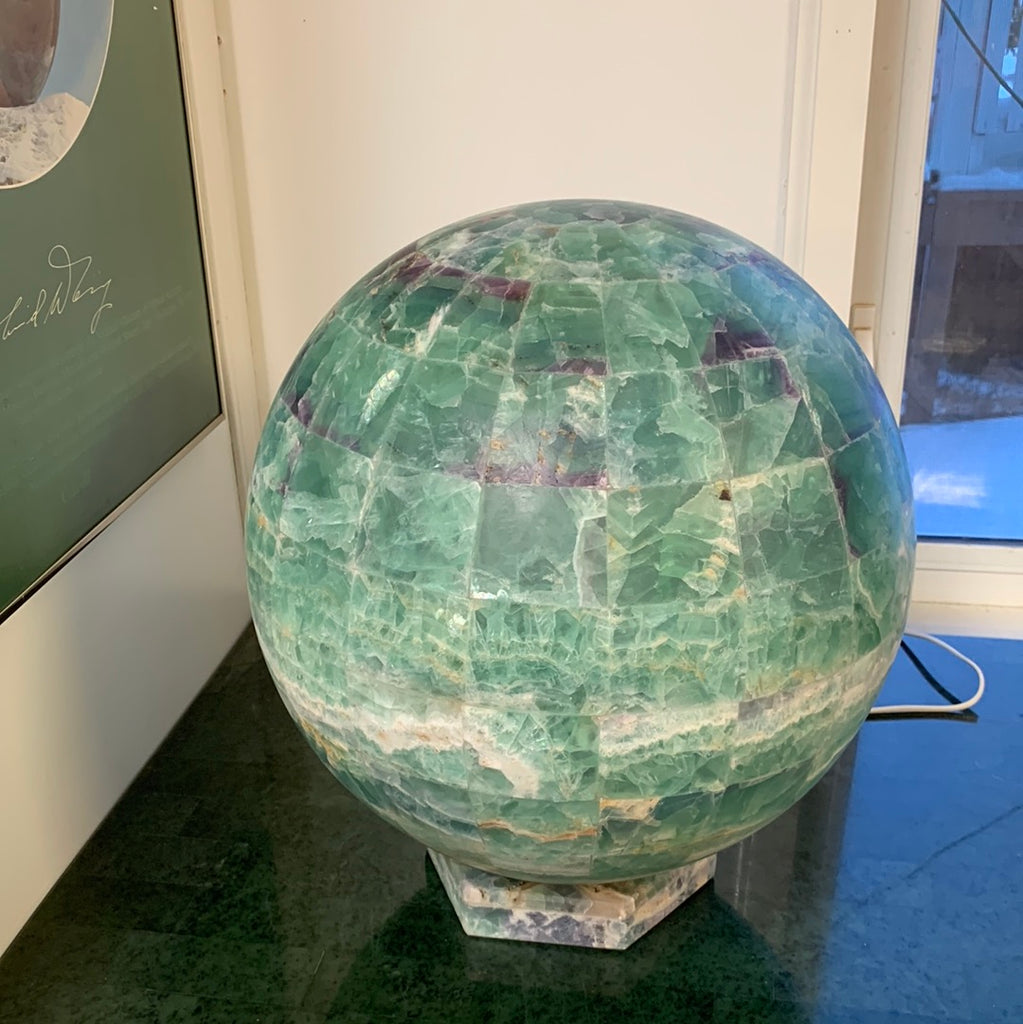 Fluorite Globe Lamp